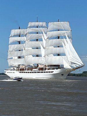 Sea Cloud Spirit